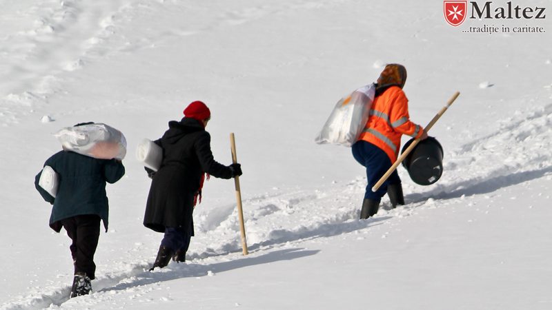 Soccorsi di emergenza per persone in difficoltà dopo le forti nevicate