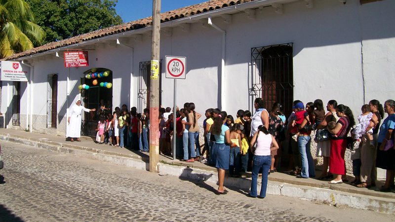 La prévention et le traitement du diabète parmi les initiatives mises en place au Salvador à l’occasion des neuf siècles de la Bulle de Pascal II