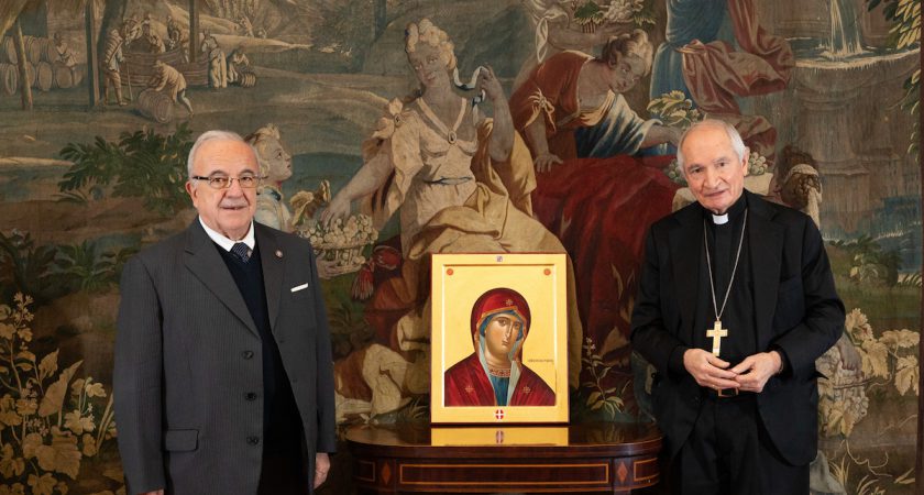 Fra’ Marco Luzzago reçoit le cardinal élu Silvano Tomasi