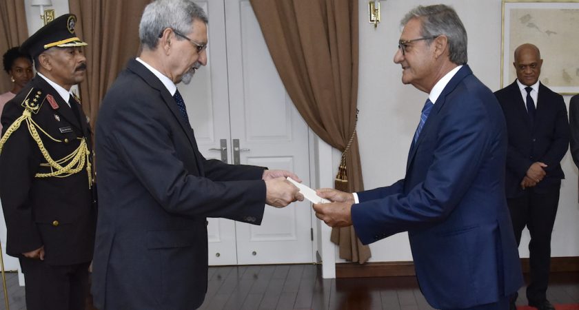 The new Ambassador of the Order of Malta to Cabo Verde presents his letters of credence