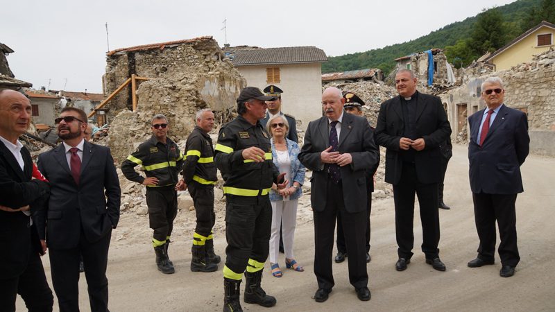 Fra’ Giacomo Dalla Torre visite les villes frappées par les séismes en Italie centrale