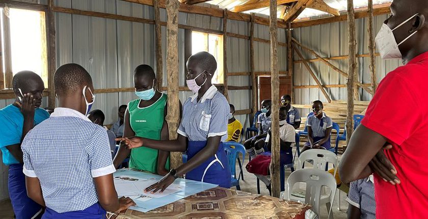 Malteser International helps schoolgirls in South Sudan to protect themselves from Covid-19