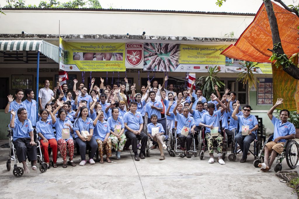 Campaña de sensibilización sobre la lepra: las Miss Camboya también participan
