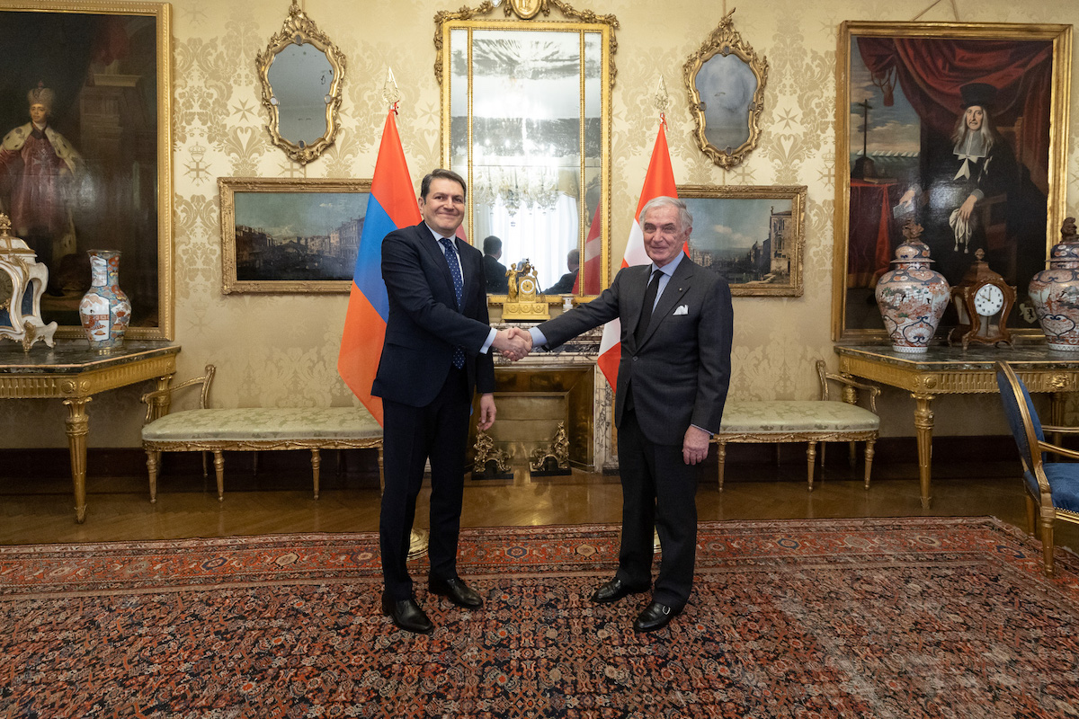 Rencontre entre le Grand Chancelier et le vice-ministre des Affaires étrangères arménien
