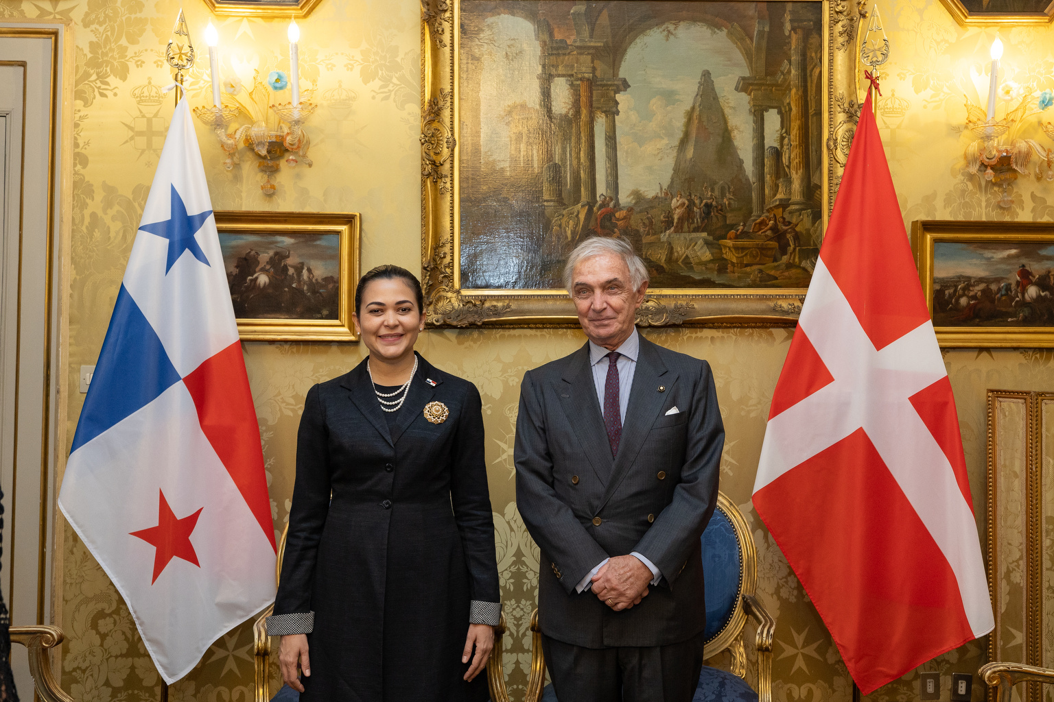 Feierlichkeiten zum 75-jährigen Bestehen der diplomatischen Beziehungen mit der Republik Panama